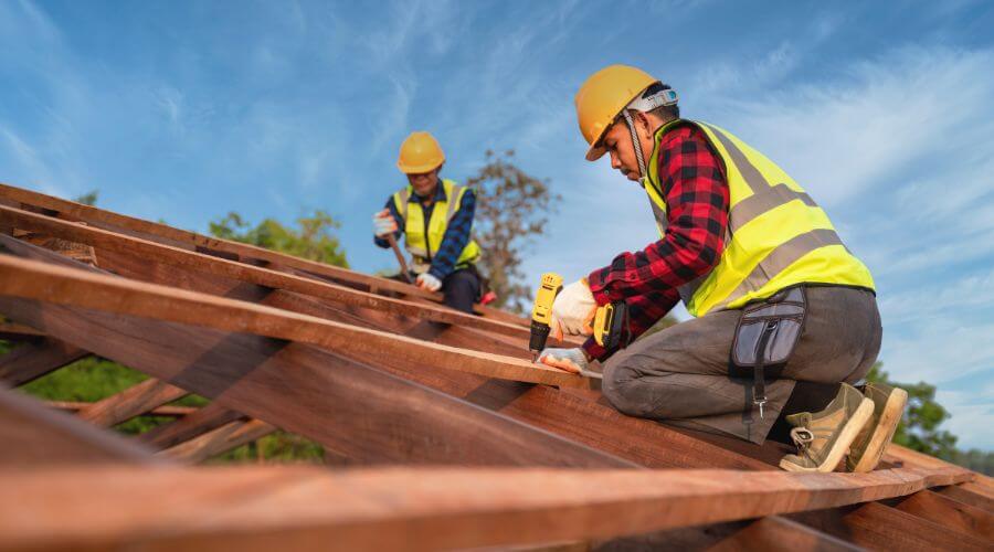 Professional gutter cleaning in Lindale, GA